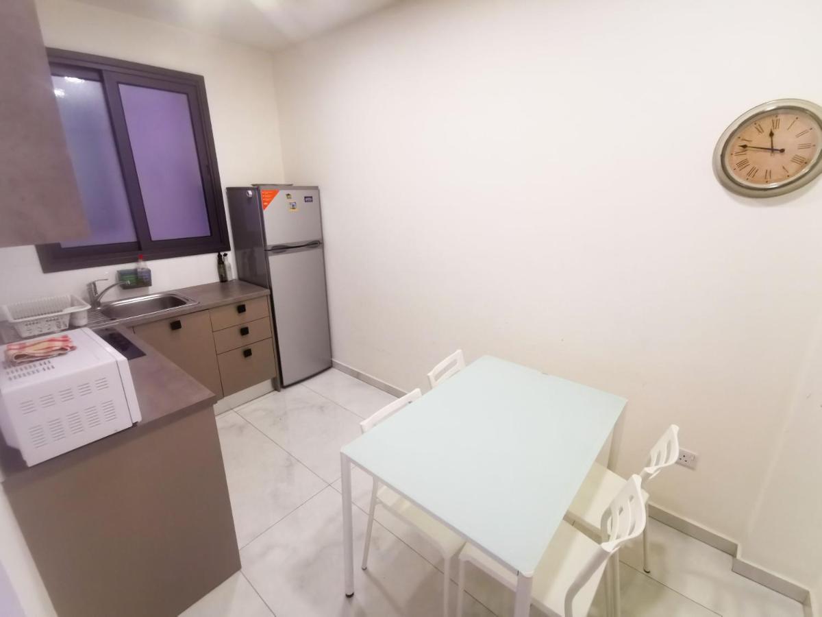 The White Pearl Apartment 拉纳卡 外观 照片